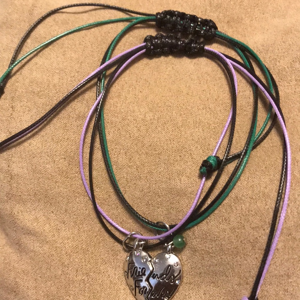 Expandable/retractable friendship bracelets